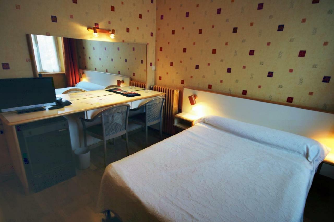 Les Messageries Hotel Сен-Фльор Стая снимка