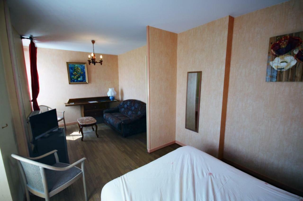 Les Messageries Hotel Сен-Фльор Стая снимка